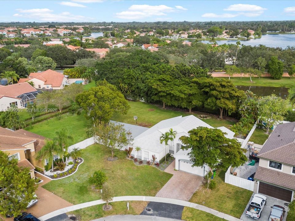 Recientemente alquilado: $4,980 (4 camas, 2 baños, 2298 Pies cuadrados)
