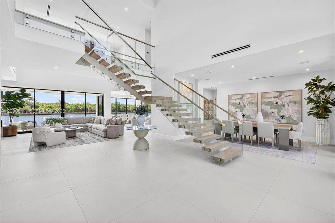 For Sale: $10,495,000 (5 beds, 6 baths, 4991 Square Feet)