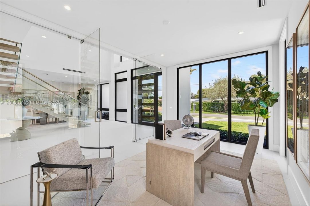For Sale: $10,495,000 (5 beds, 6 baths, 4991 Square Feet)