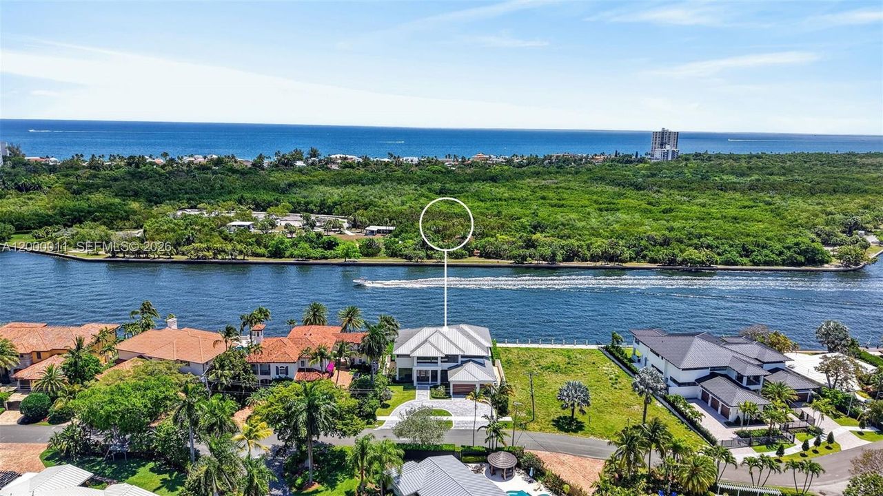 For Sale: $10,495,000 (5 beds, 6 baths, 4991 Square Feet)