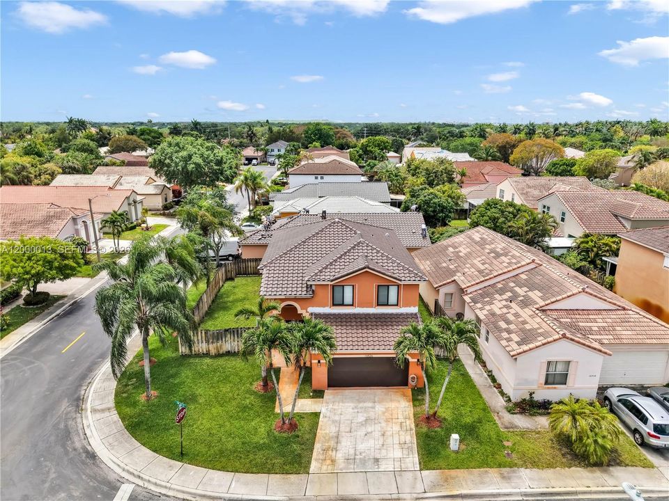 Recently Sold: $619,000 (4 beds, 2 baths, 2106 Square Feet)