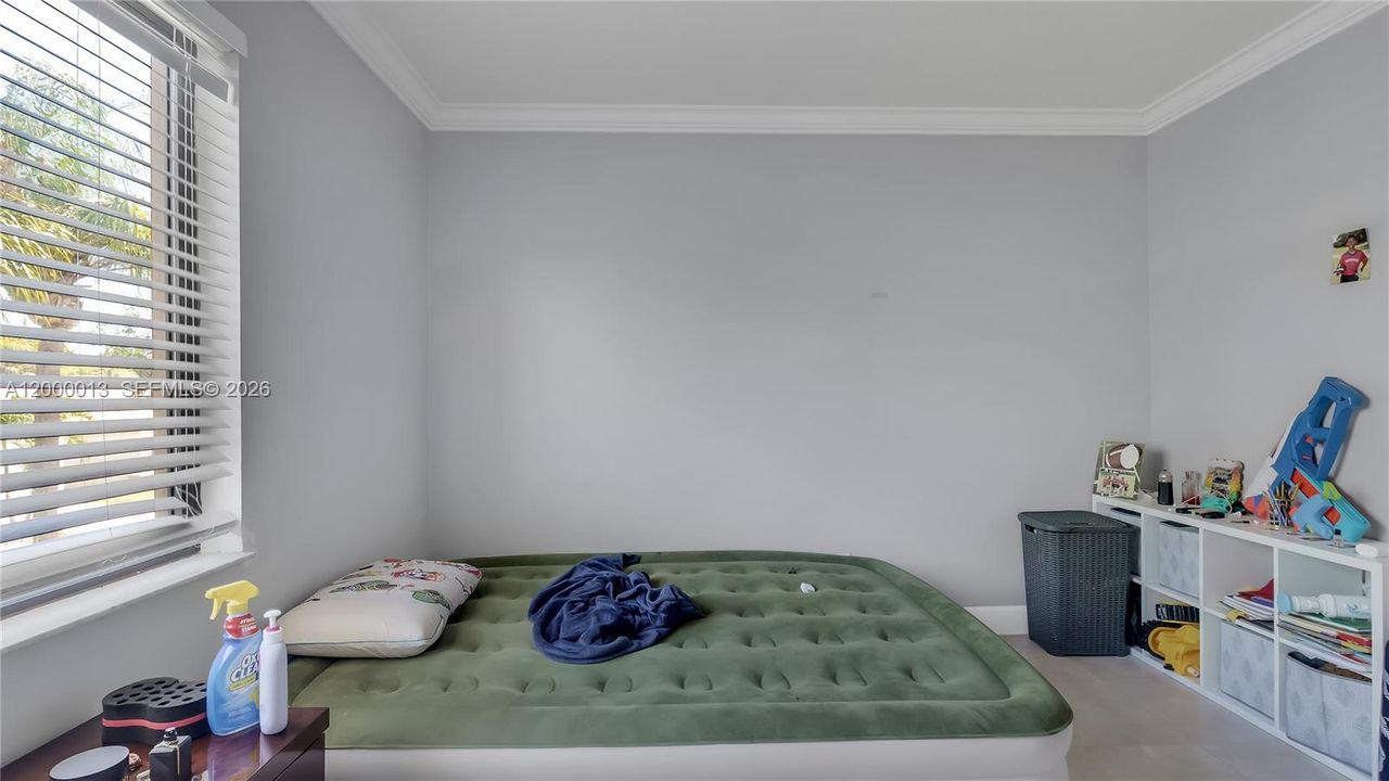 Recently Sold: $619,000 (4 beds, 2 baths, 2106 Square Feet)