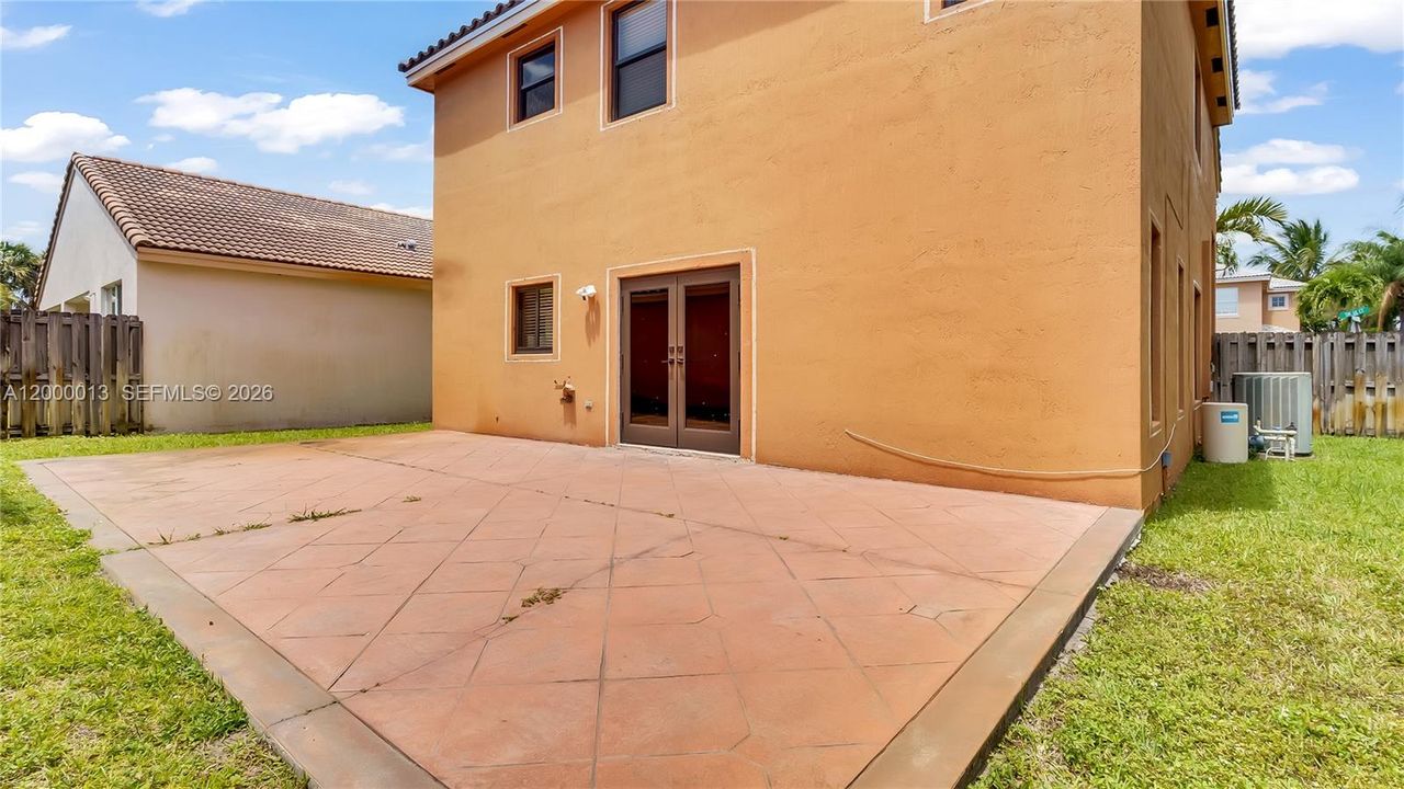 Recently Sold: $619,000 (4 beds, 2 baths, 2106 Square Feet)