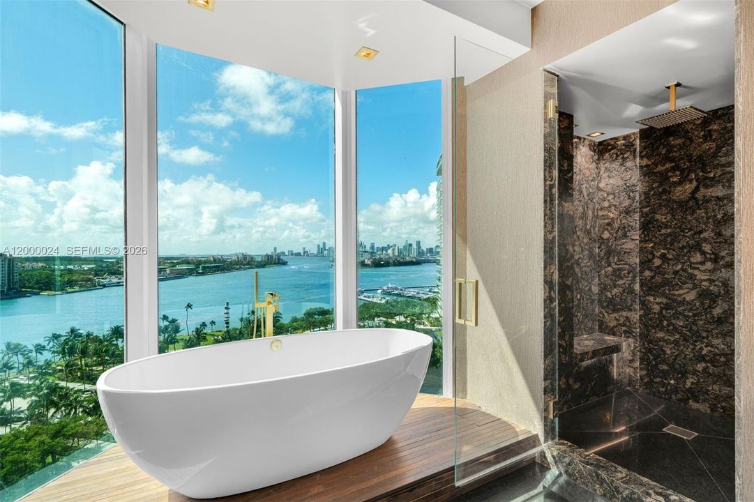 For Sale: $4,999,999 (3 beds, 2 baths, 2340 Square Feet)