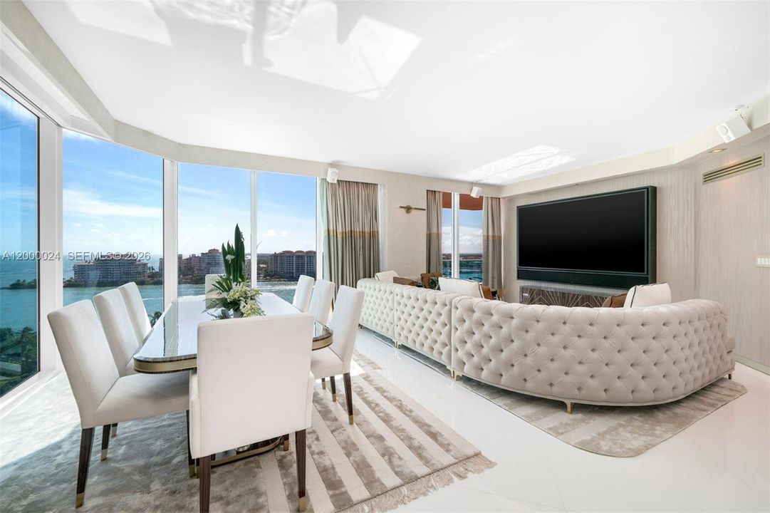 For Sale: $4,999,999 (3 beds, 2 baths, 2340 Square Feet)