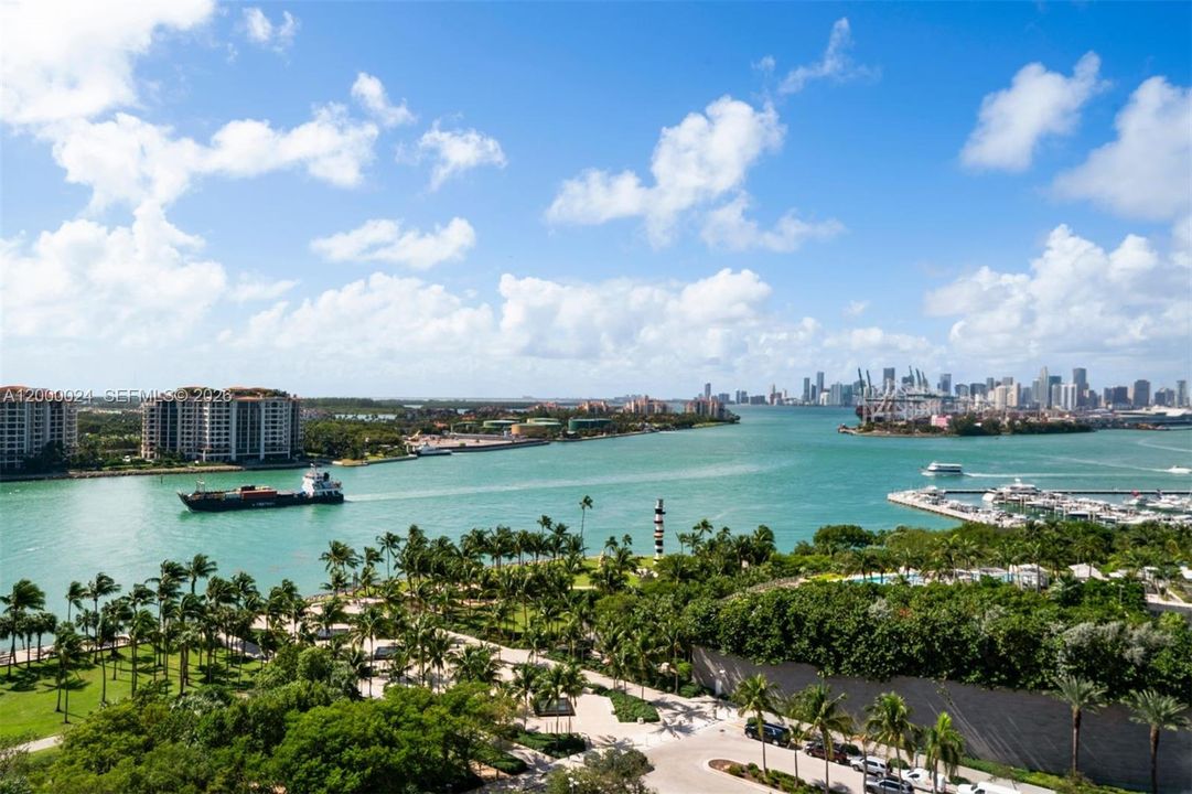 For Sale: $4,999,999 (3 beds, 2 baths, 2340 Square Feet)
