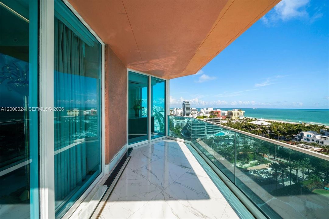 For Sale: $4,999,999 (3 beds, 2 baths, 2340 Square Feet)
