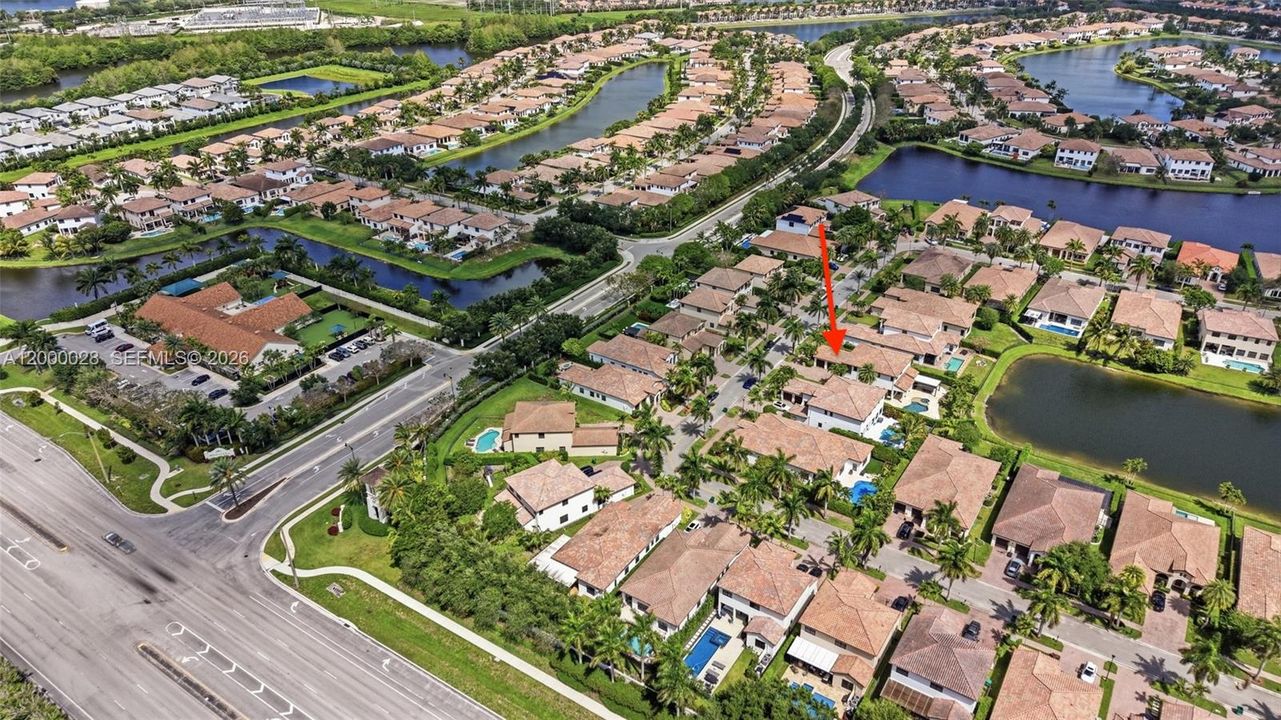 Recently Sold: $1,400,000 (4 beds, 3 baths, 3130 Square Feet)