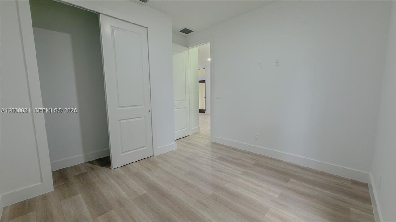 На продажу: $355,000 (3 спален, 2 ванн, 0 Квадратных фут)