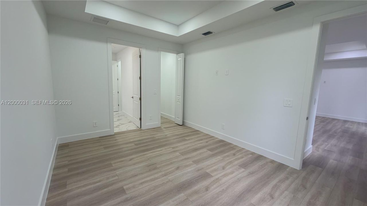 На продажу: $355,000 (3 спален, 2 ванн, 0 Квадратных фут)