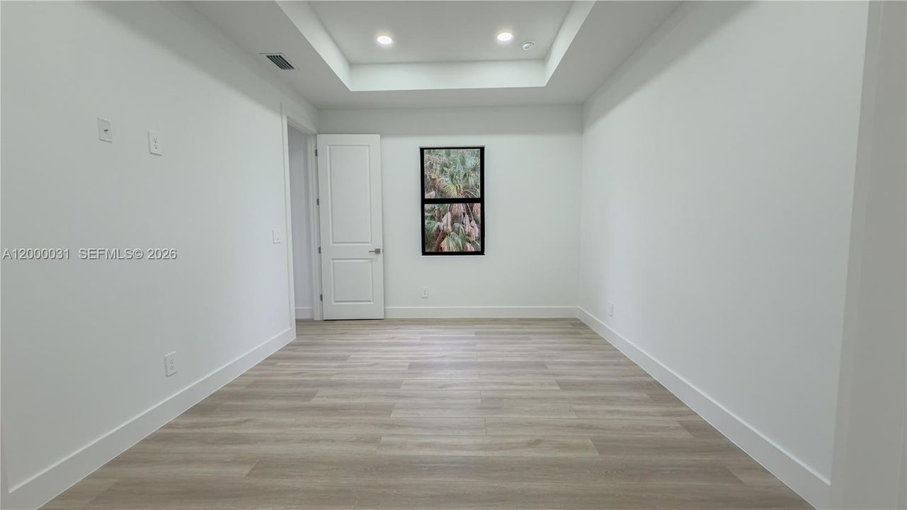 На продажу: $355,000 (3 спален, 2 ванн, 0 Квадратных фут)