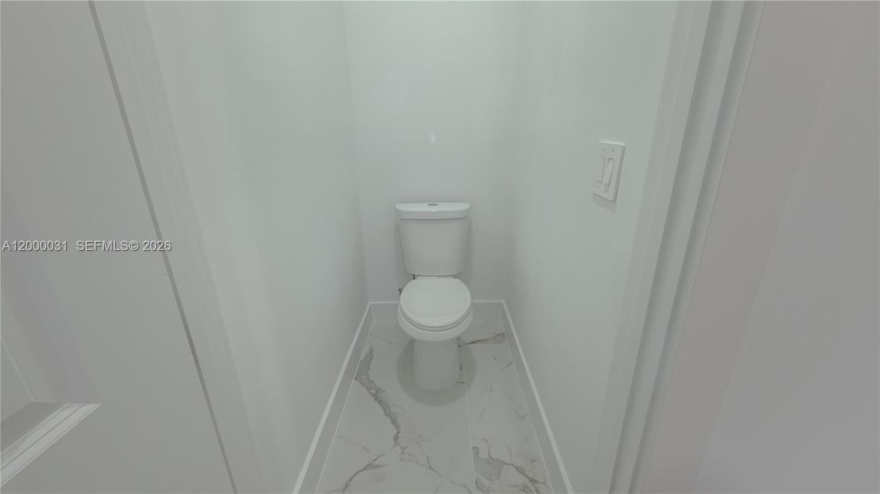 На продажу: $355,000 (3 спален, 2 ванн, 0 Квадратных фут)