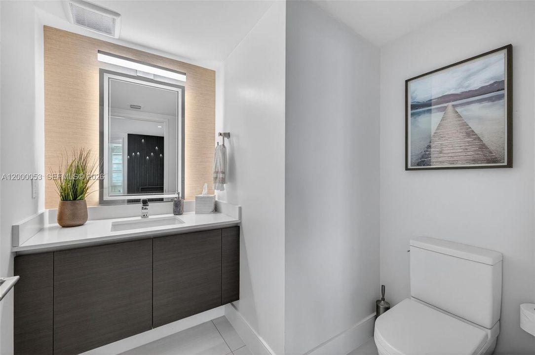 For Sale: $1,399,000 (3 beds, 3 baths, 1892 Square Feet)