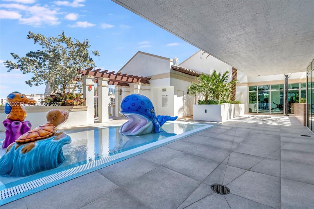 For Sale: $1,399,000 (3 beds, 3 baths, 1892 Square Feet)