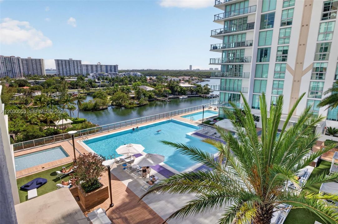 For Sale: $1,399,000 (3 beds, 3 baths, 1892 Square Feet)