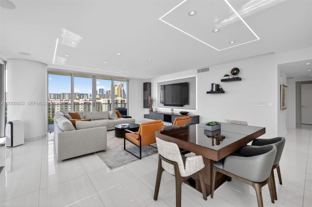 For Sale: $1,399,000 (3 beds, 3 baths, 1892 Square Feet)