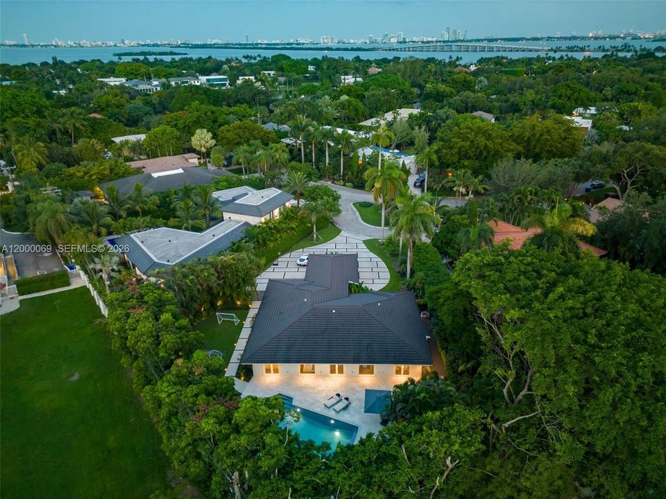 For Sale: $7,300,000 (4 beds, 3 baths, 3180 Square Feet)
