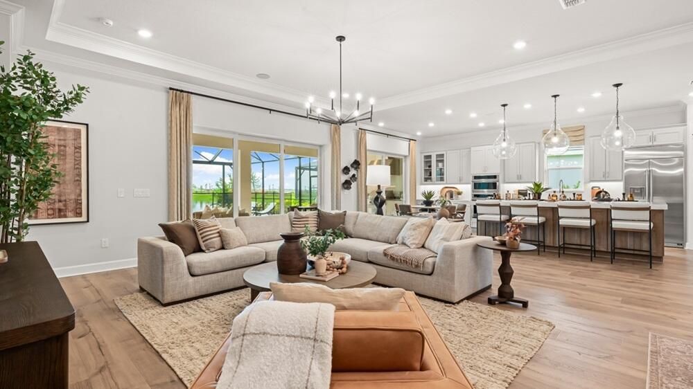 Pallazio ll-living and kitchen