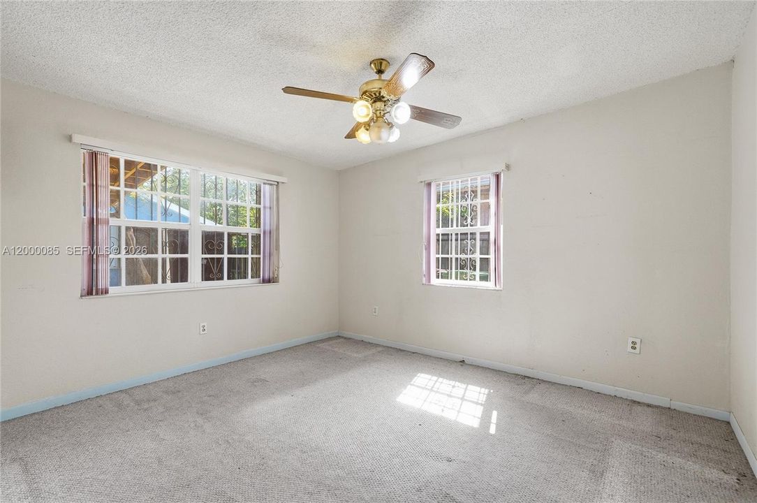 Lots of great sunlight comes in from all windows