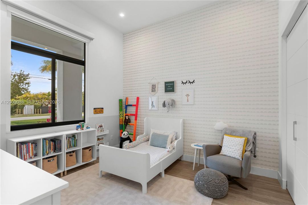 En Venta: $2,760,000 (5 camas, 5 baños, 4017 Pies cuadrados)