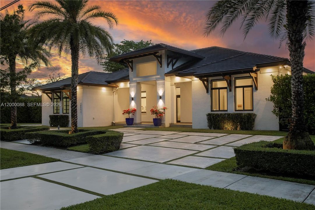 En Venta: $2,760,000 (5 camas, 5 baños, 4017 Pies cuadrados)