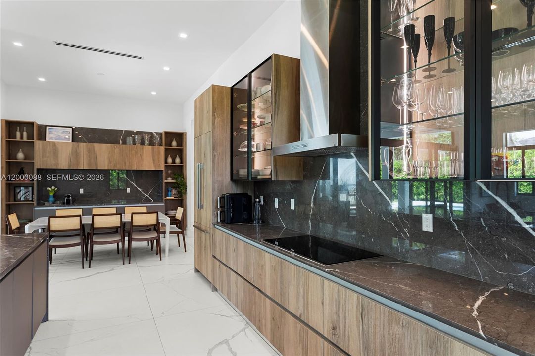 En Venta: $2,760,000 (5 camas, 5 baños, 4017 Pies cuadrados)