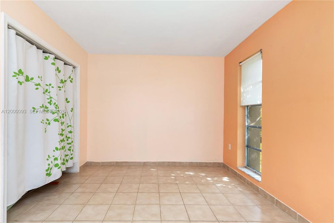Active With Contract: $458,921 (2 beds, 2 baths, 1322 Square Feet)
