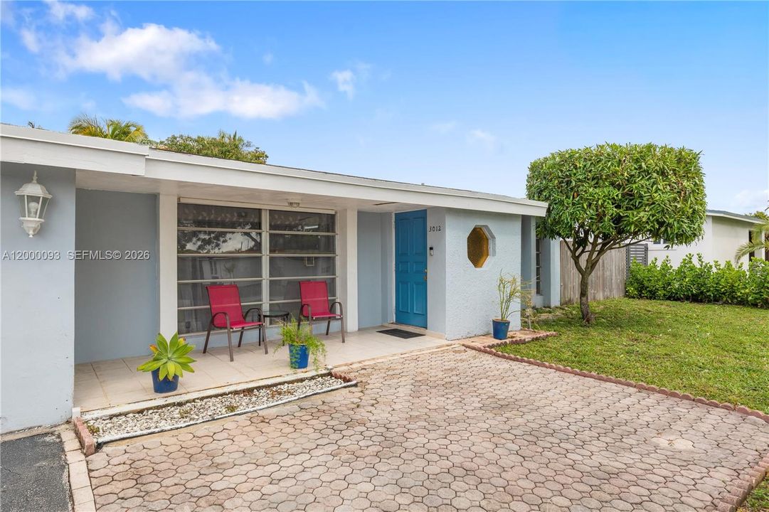 Active With Contract: $458,921 (2 beds, 2 baths, 1322 Square Feet)