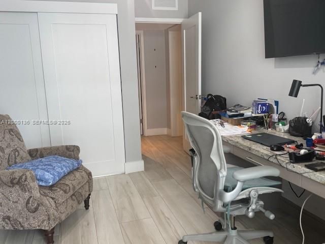 Под контрактом: $875,000 (2 спален, 2 ванн, 1430 Квадратных фут)
