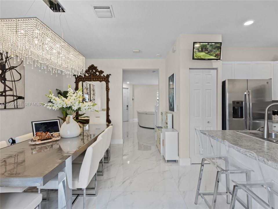 En Venta: $505,000 (3 camas, 2 baños, 1650 Pies cuadrados)