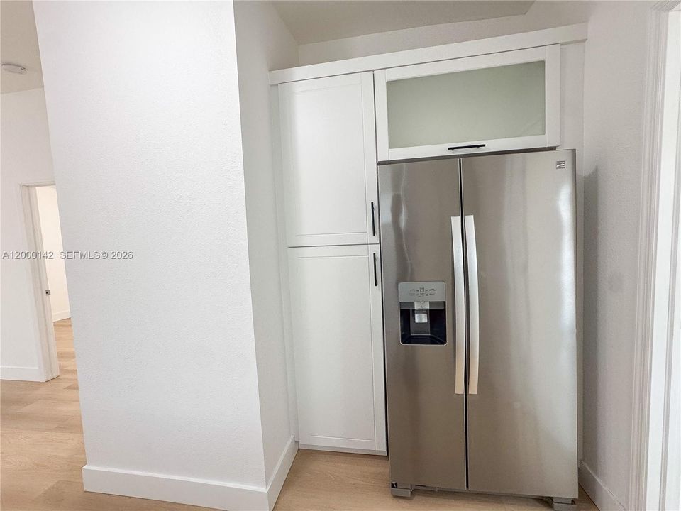 На продажу: $389,900 (3 спален, 2 ванн, 779 Квадратных фут)
