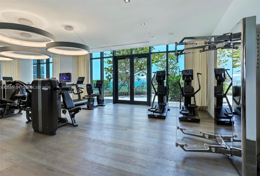 For Sale: $886,500 (2 beds, 3 baths, 1198 Square Feet)