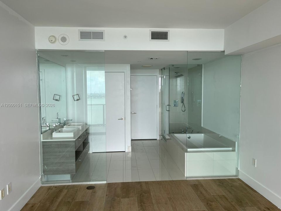 En Venta: $889,000 (2 camas, 3 baños, 1198 Pies cuadrados)