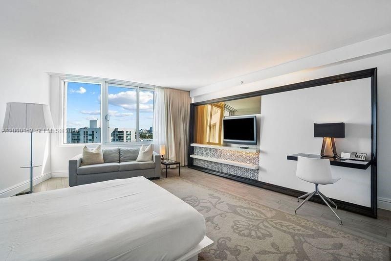Active With Contract: $239,000 (0 beds, 1 baths, 502 Square Feet)