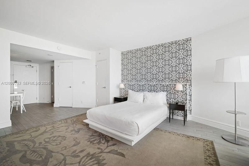Active With Contract: $239,000 (0 beds, 1 baths, 502 Square Feet)