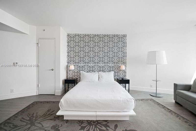 Active With Contract: $239,000 (0 beds, 1 baths, 502 Square Feet)