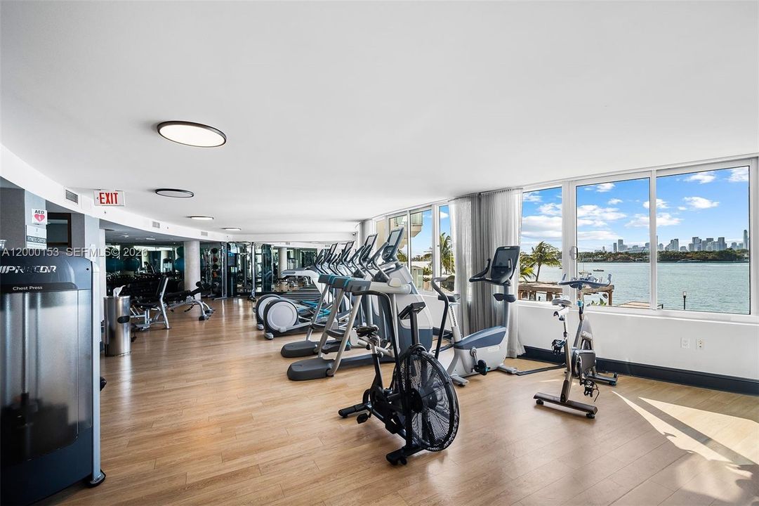 Active With Contract: $239,000 (0 beds, 1 baths, 502 Square Feet)
