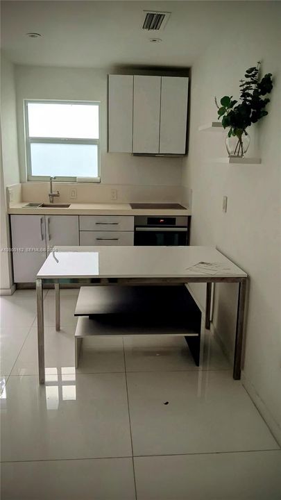 На продажу: $549,000 (1 спален, 1 ванн, 776 Квадратных фут)