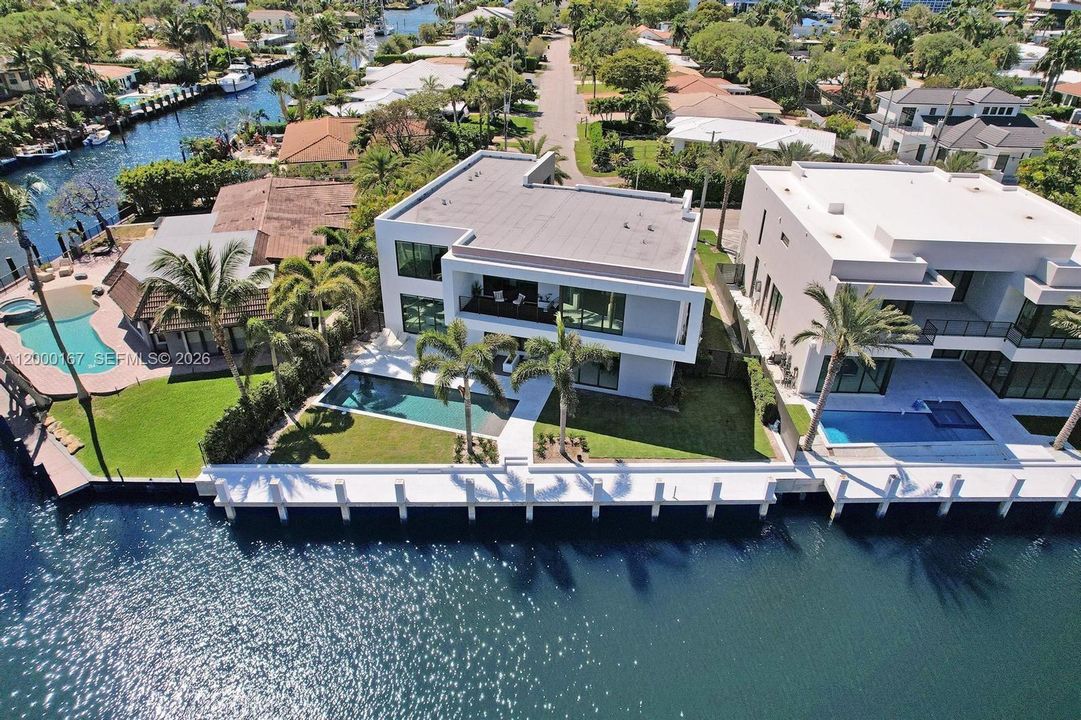 На продажу: $5,949,000 (5 спален, 5 ванн, 5484 Квадратных фут)