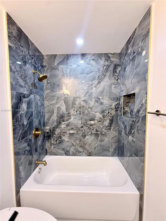 For Rent: $3,300 (3 beds, 3 baths, 1802 Square Feet)