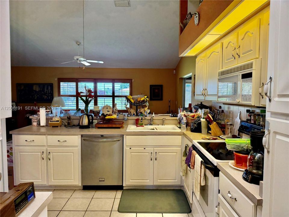 For Sale: $349,999 (3 beds, 2 baths, 0 Square Feet)
