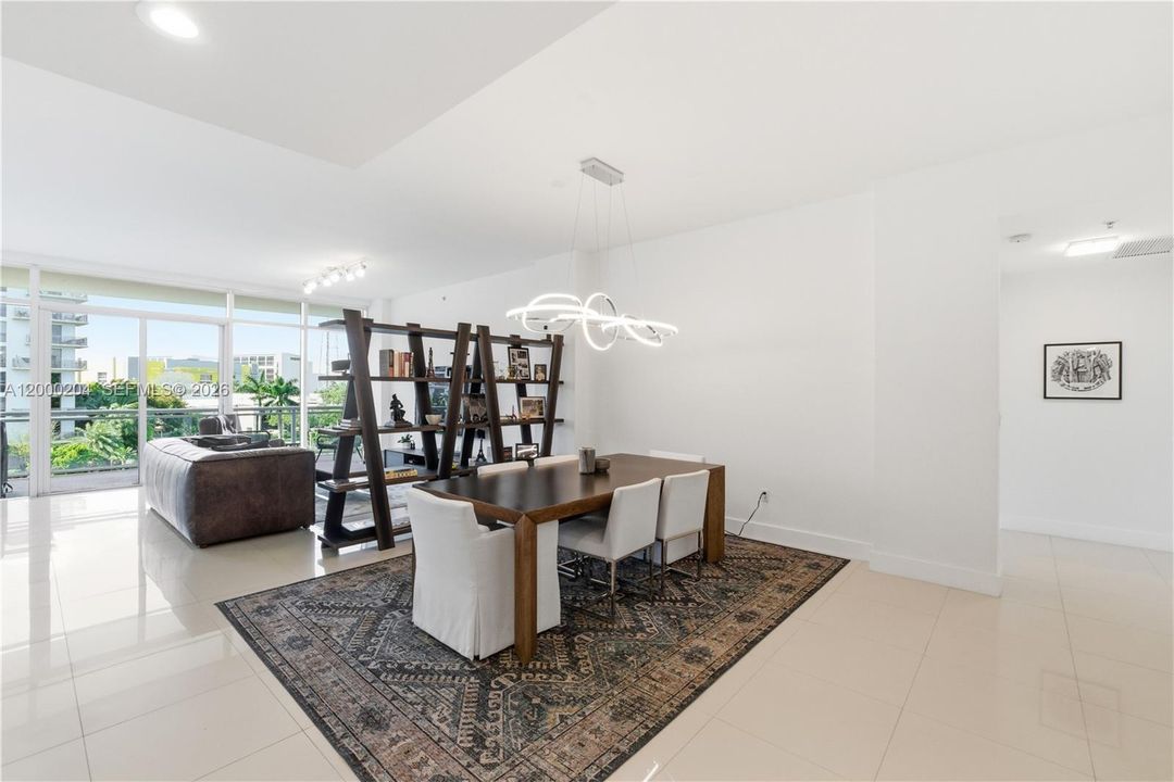 For Sale: $1,950,000 (3 beds, 3 baths, 2394 Square Feet)