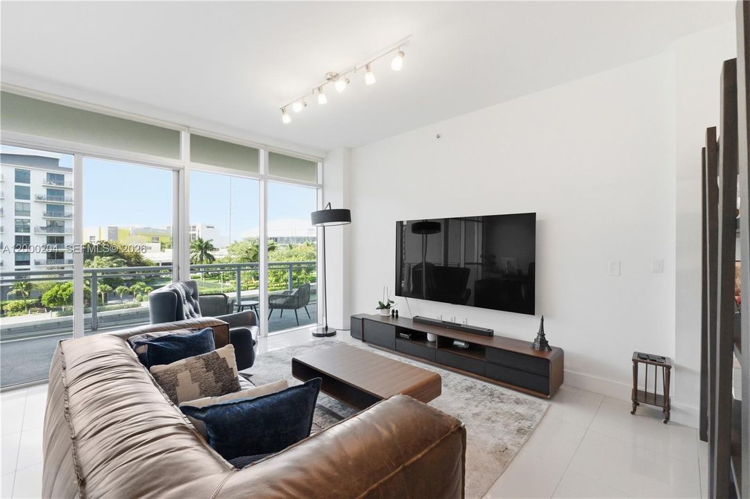 For Sale: $1,950,000 (3 beds, 3 baths, 2394 Square Feet)