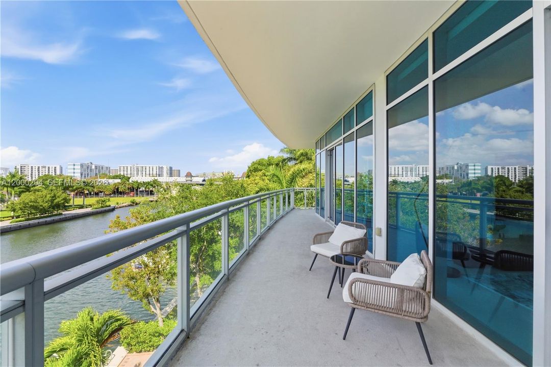 Wrap around Balcony