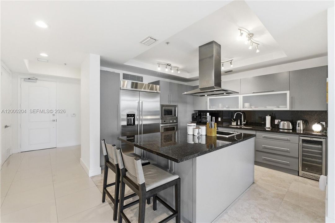 For Sale: $1,950,000 (3 beds, 3 baths, 2394 Square Feet)