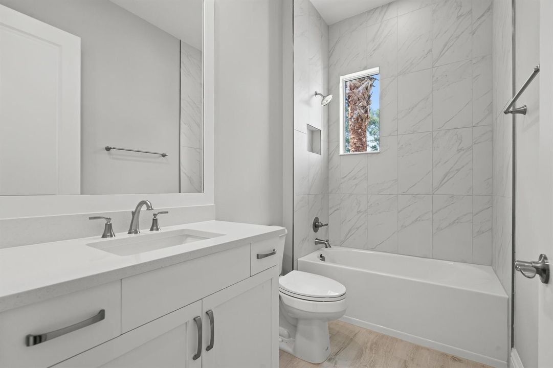 4133 Lucaya Pointe Wy_Dahlia_Lot 1_9