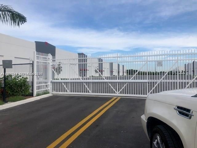 For Sale: $1,056,000 (0 beds, 0 baths, 0 Square Feet)