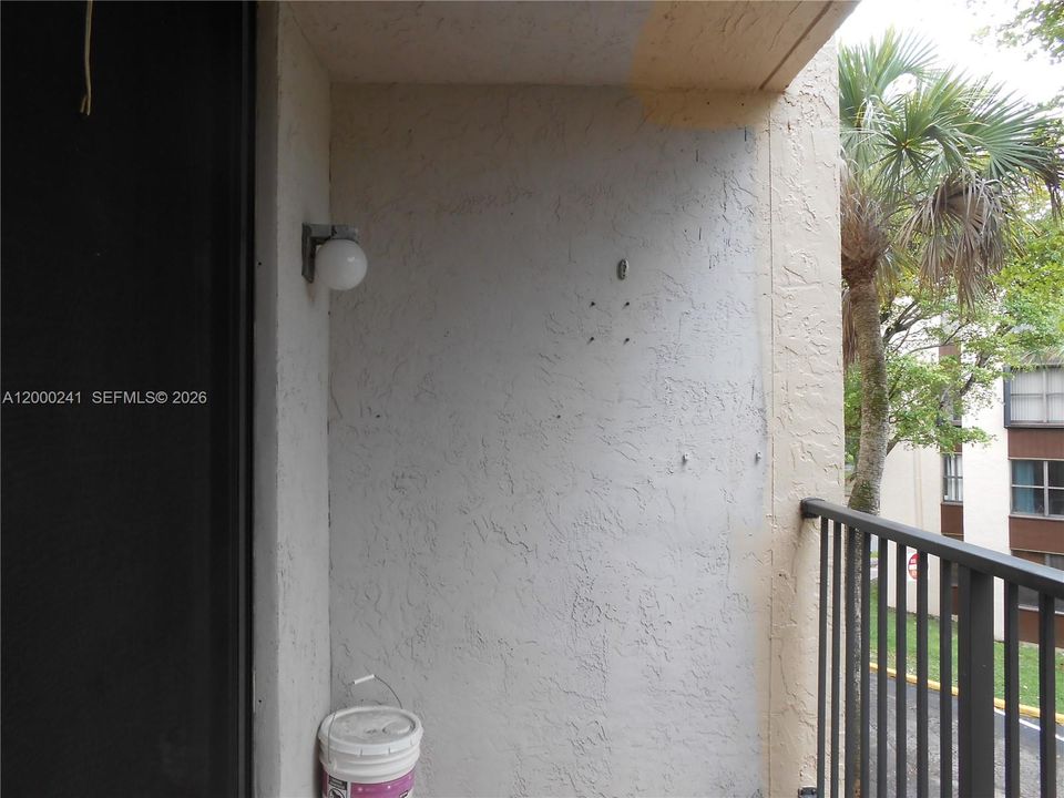 Recently Rented: $21,600 (1 beds, 1 baths, 614 Square Feet)