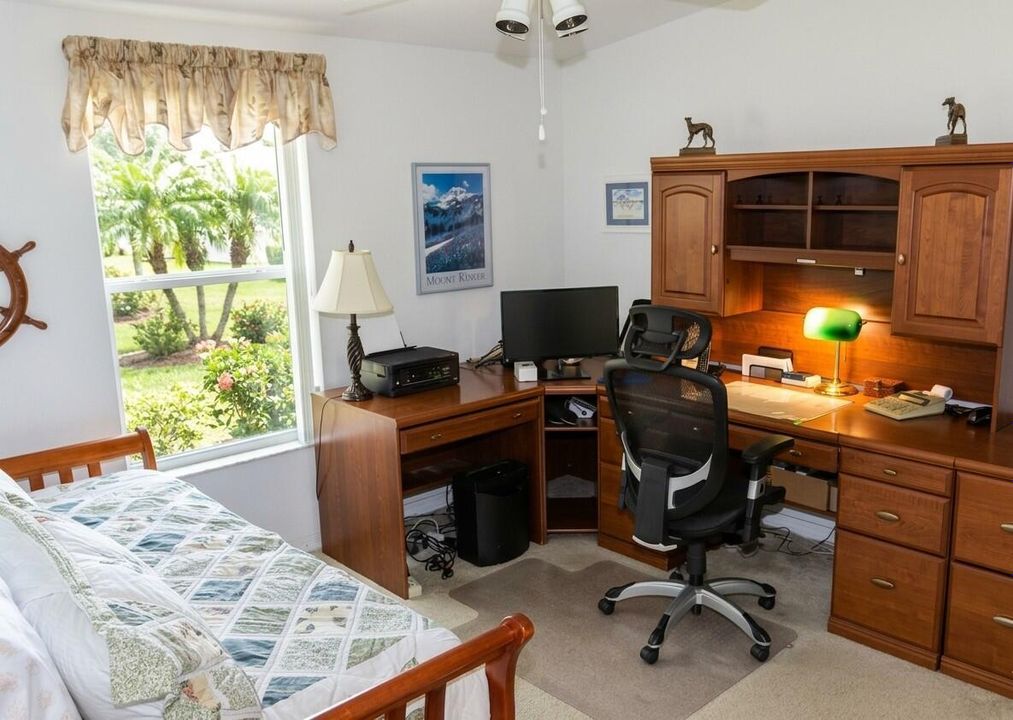 Guest bedroom