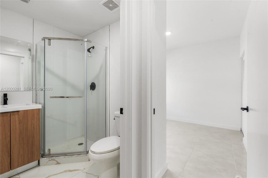 For Rent: $1,300 (0 beds, 1 baths, 0 Square Feet)